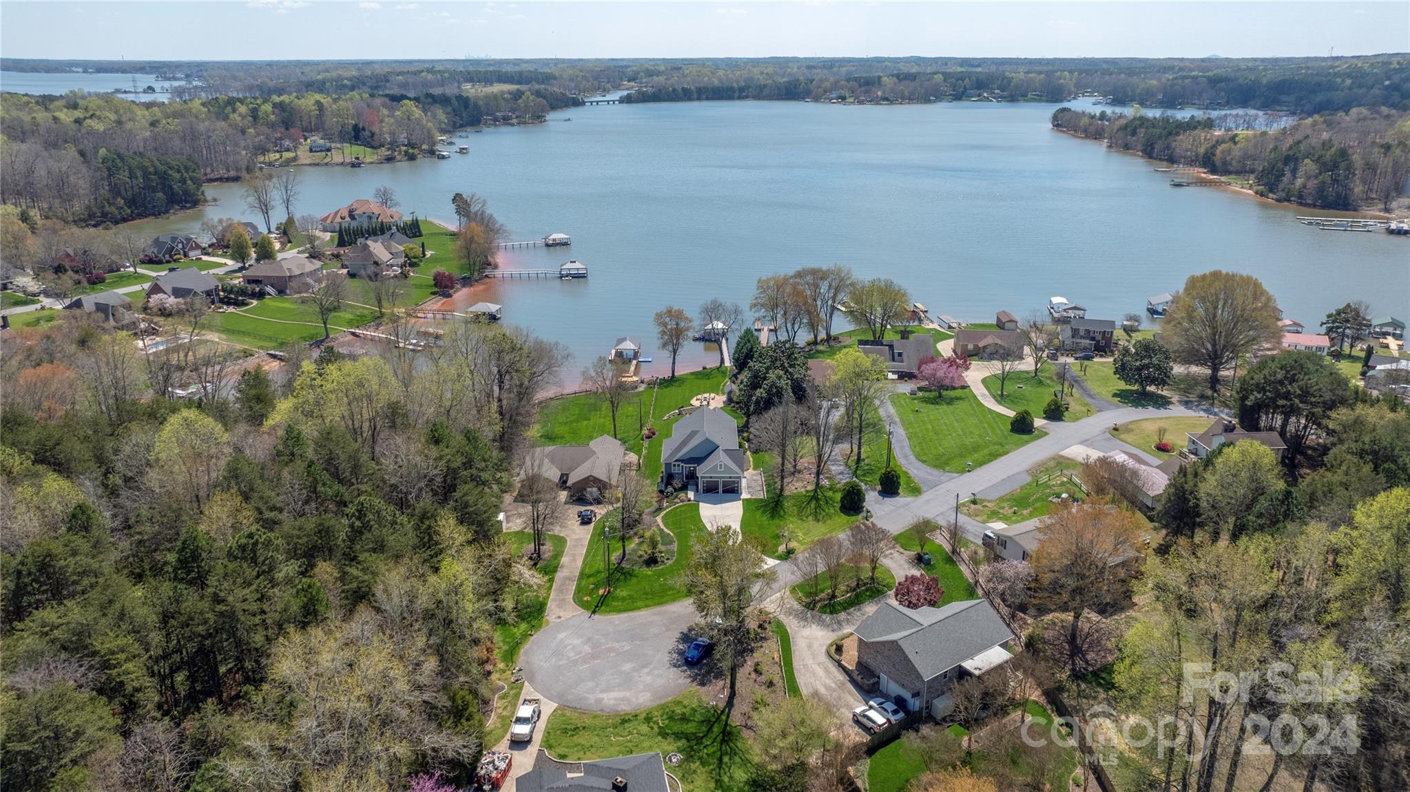 Colony Harbor - Residential