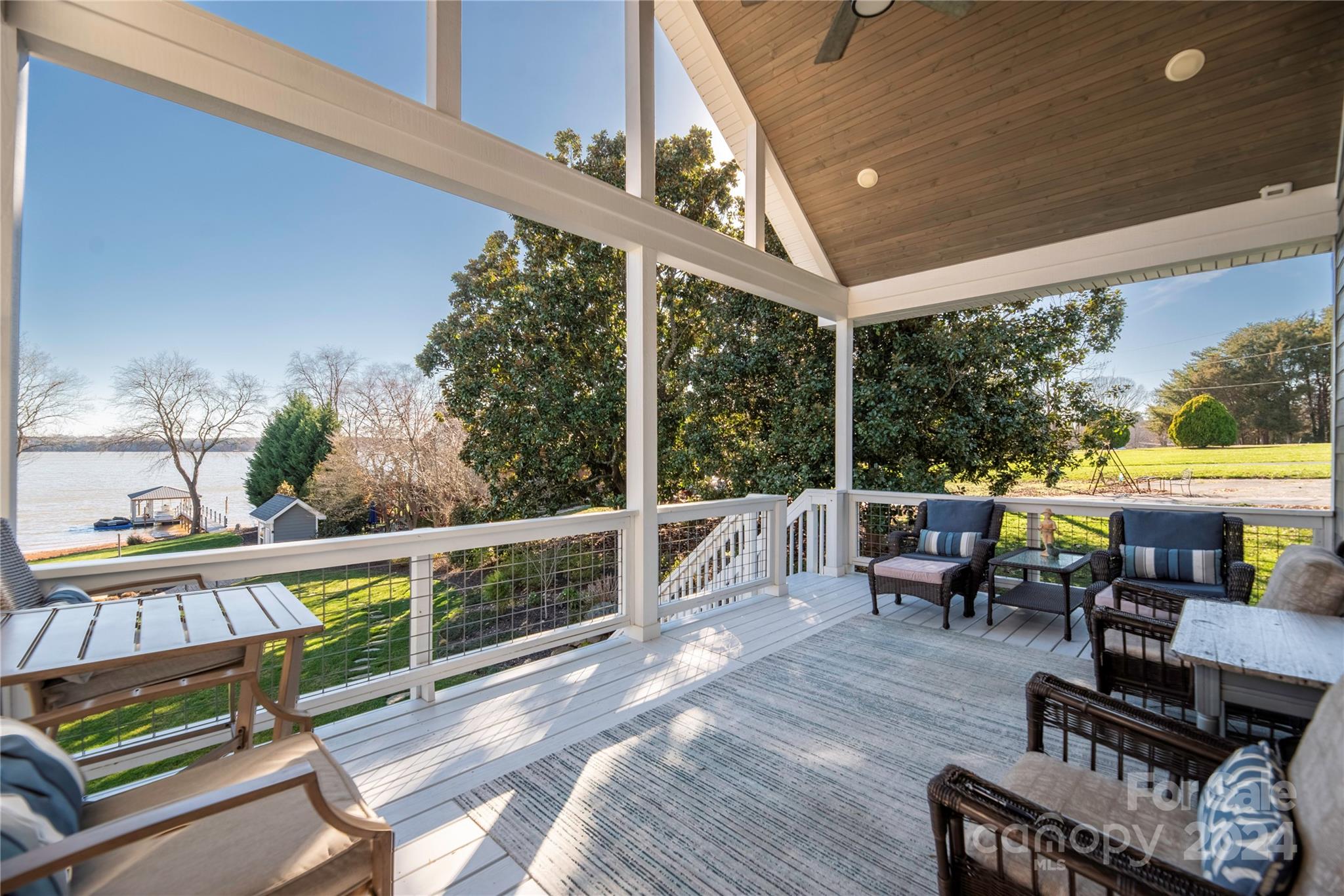 Colony Harbor - Residential