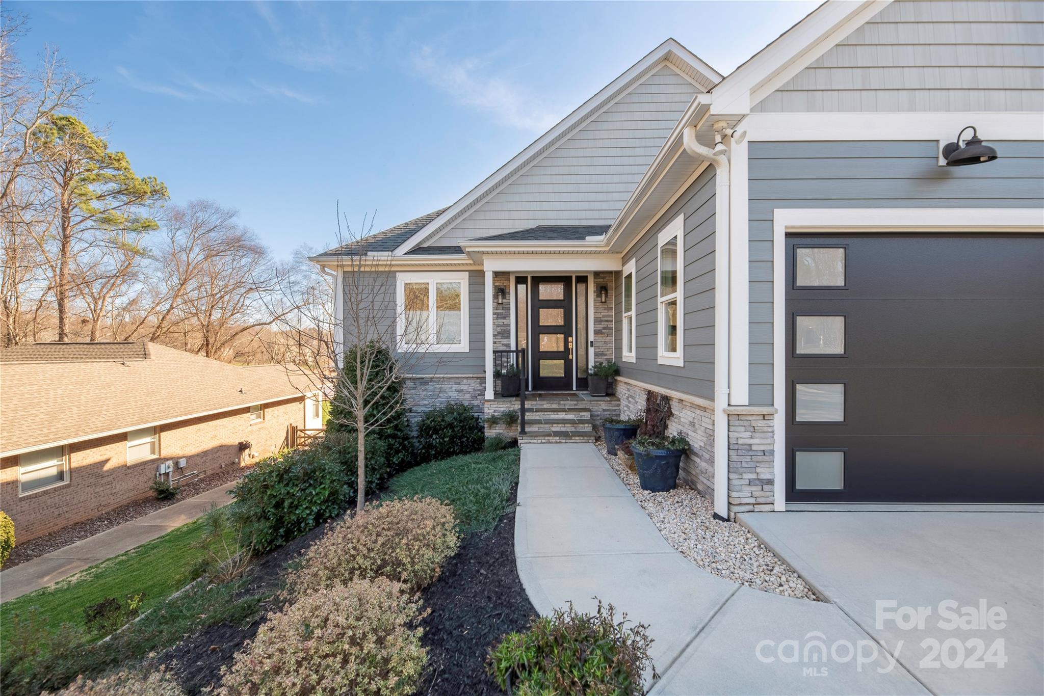 Colony Harbor - Residential