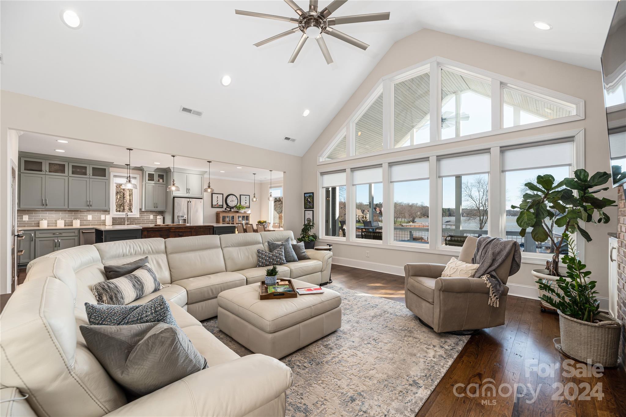 Colony Harbor - Residential