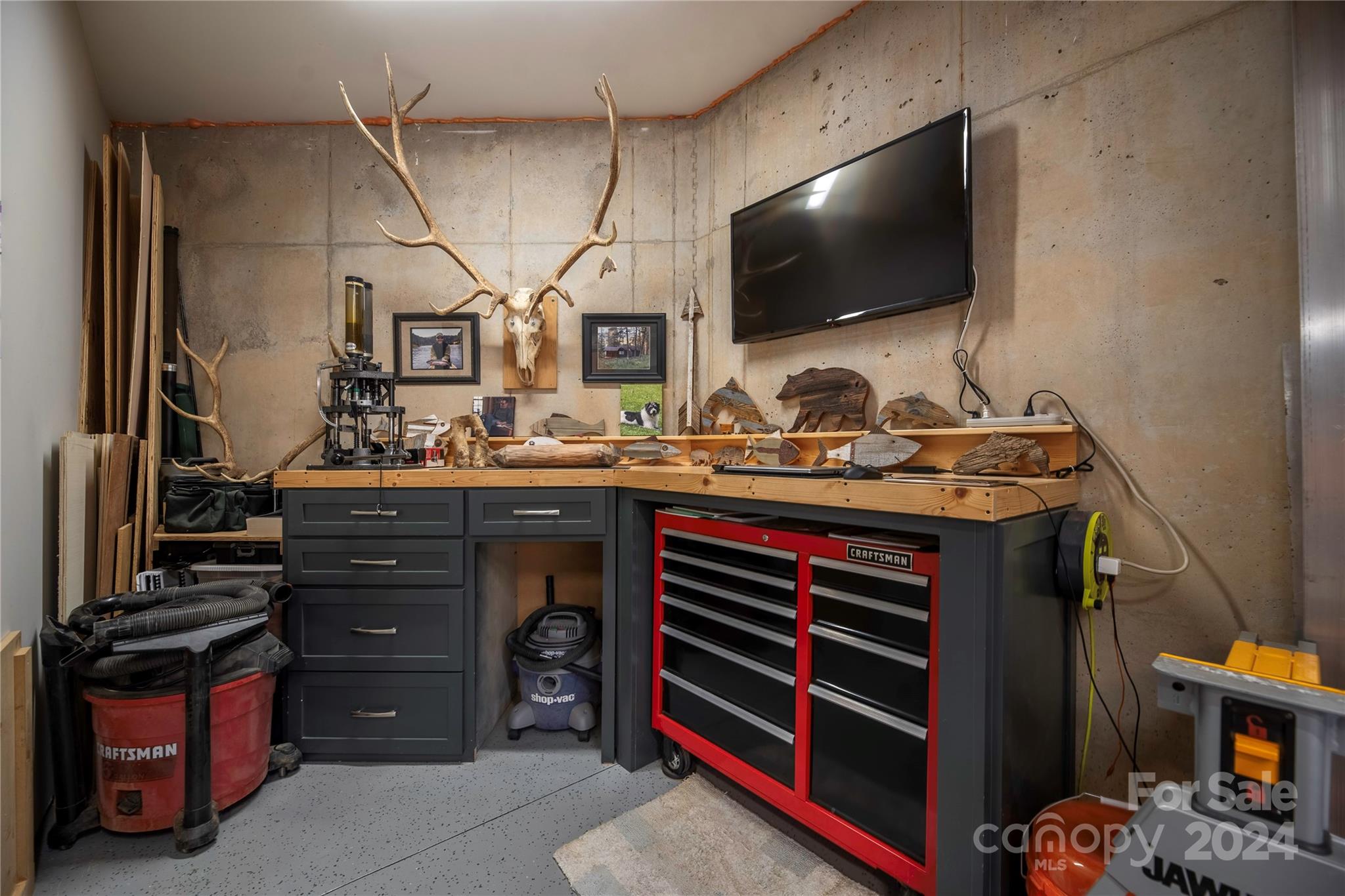 Colony Harbor - Residential