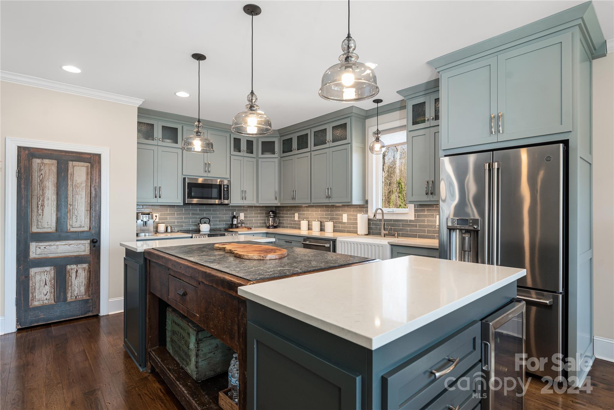 Colony Harbor - Residential