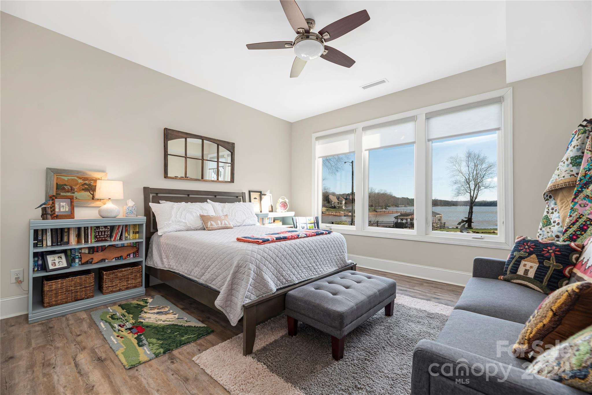 Colony Harbor - Residential