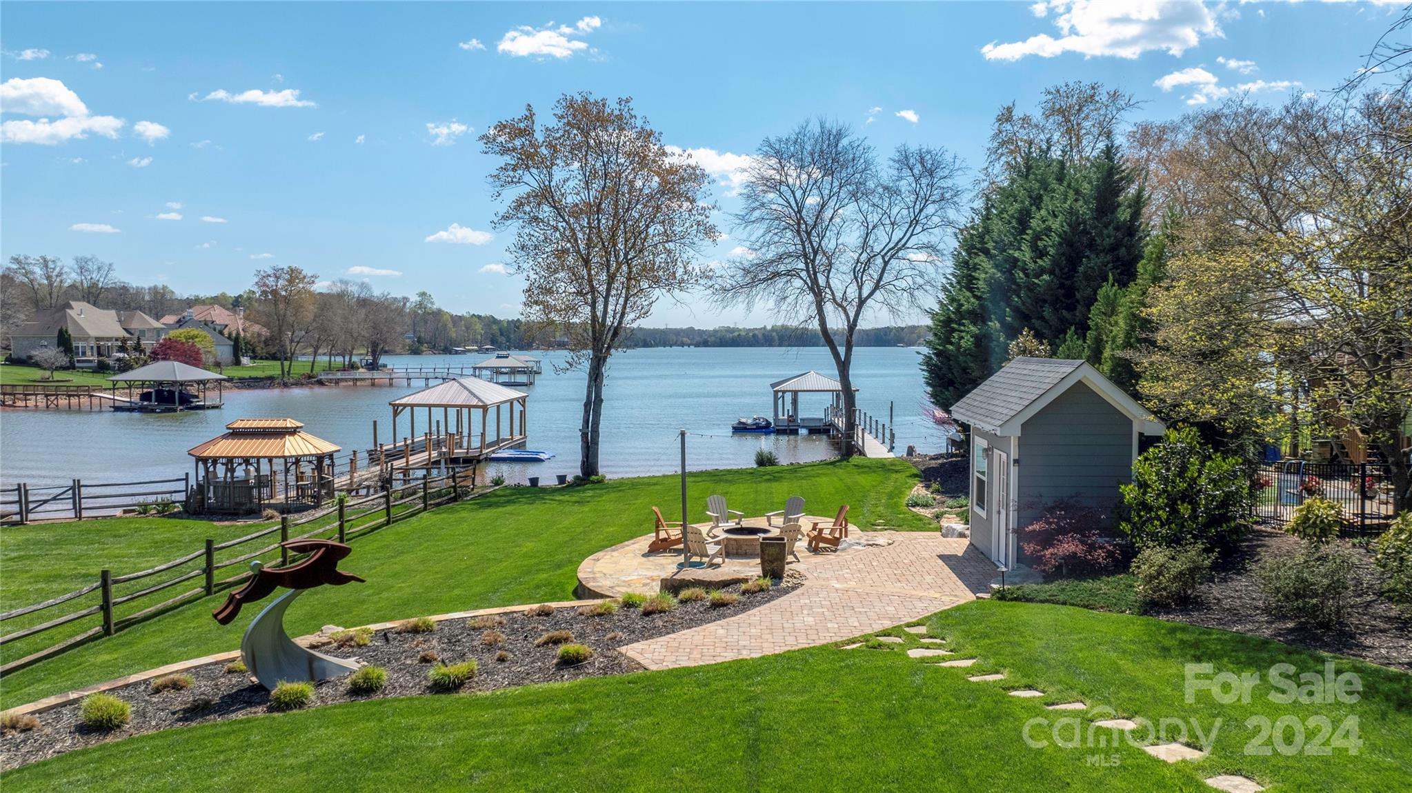 Colony Harbor - Residential