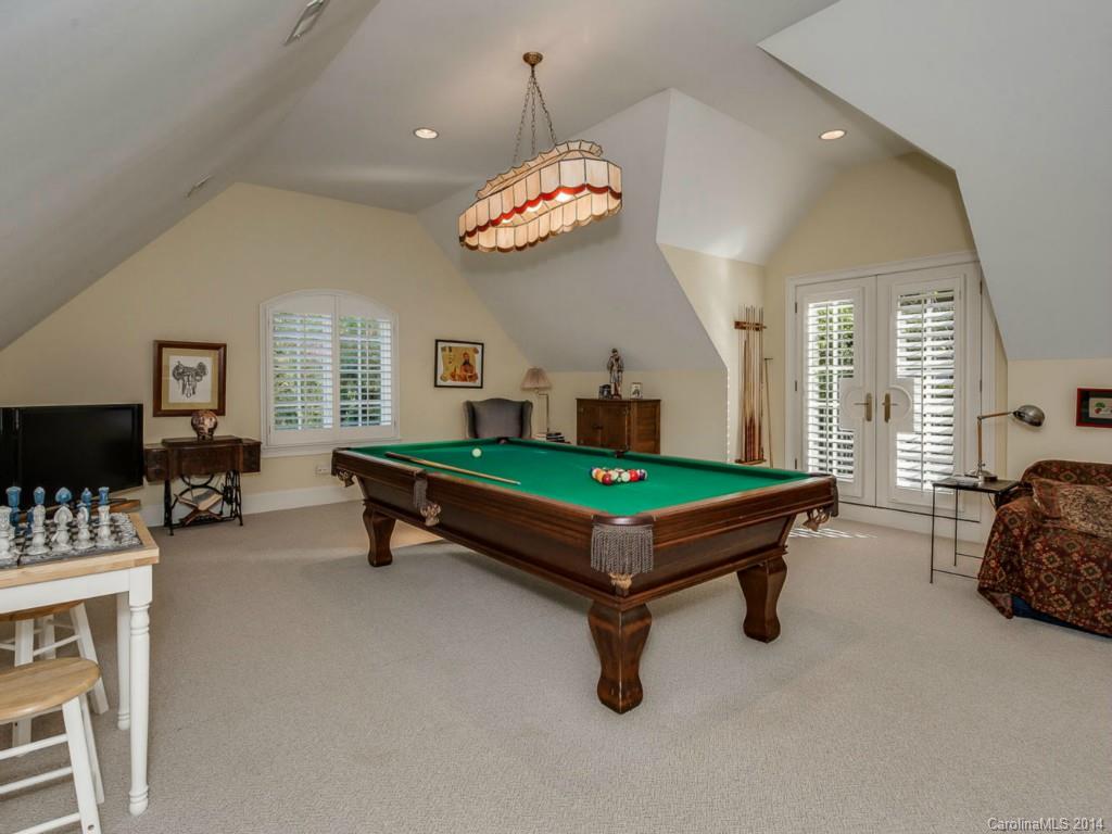 Oak Brook Estates - Residential