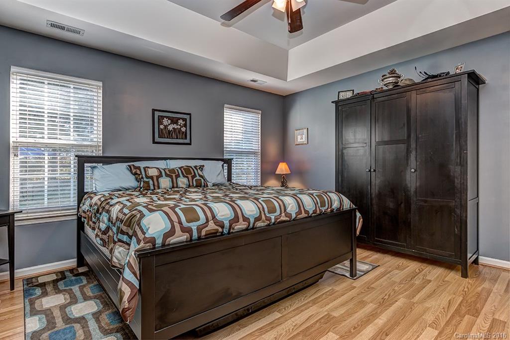 Brandon Oaks - Residential