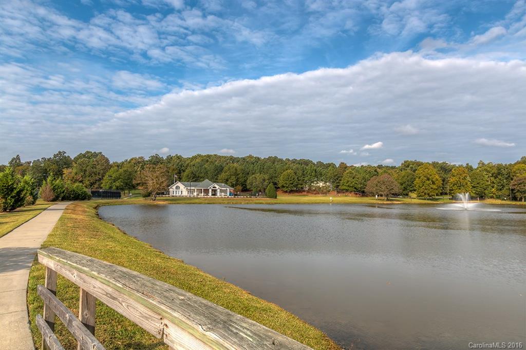 Brandon Oaks - Residential