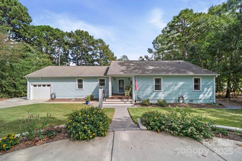 Photo of 1215 Molokai Drive, Fort Mill, SC 29708 (MLS # 4310859) Photo of 1215 Molokai Drive, Fort Mill, SC 29708 (MLS # 4310859)