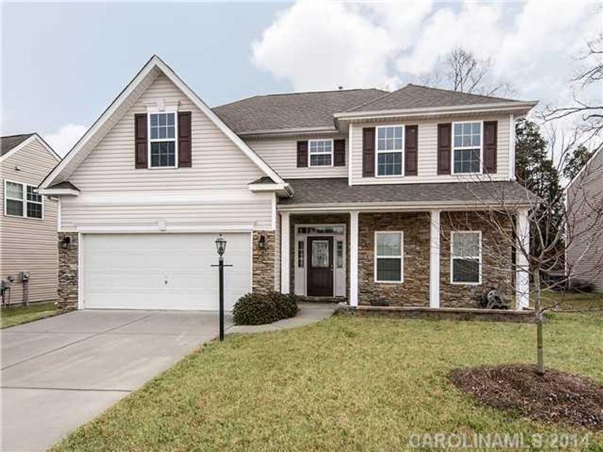Beautiful home! Granite, huge bedrooms and great back yard make this bank approved short sale a must see!! Price is firm!
