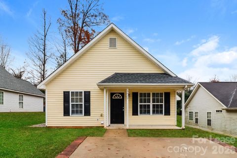 Photo of 3632 Maggie Laney Drive, Charlotte, NC 28216 (MLS # 4342526)