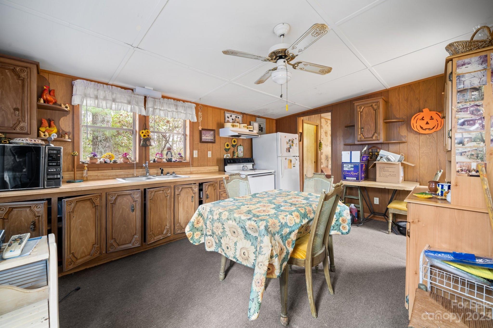 Bear Den Acres - Land