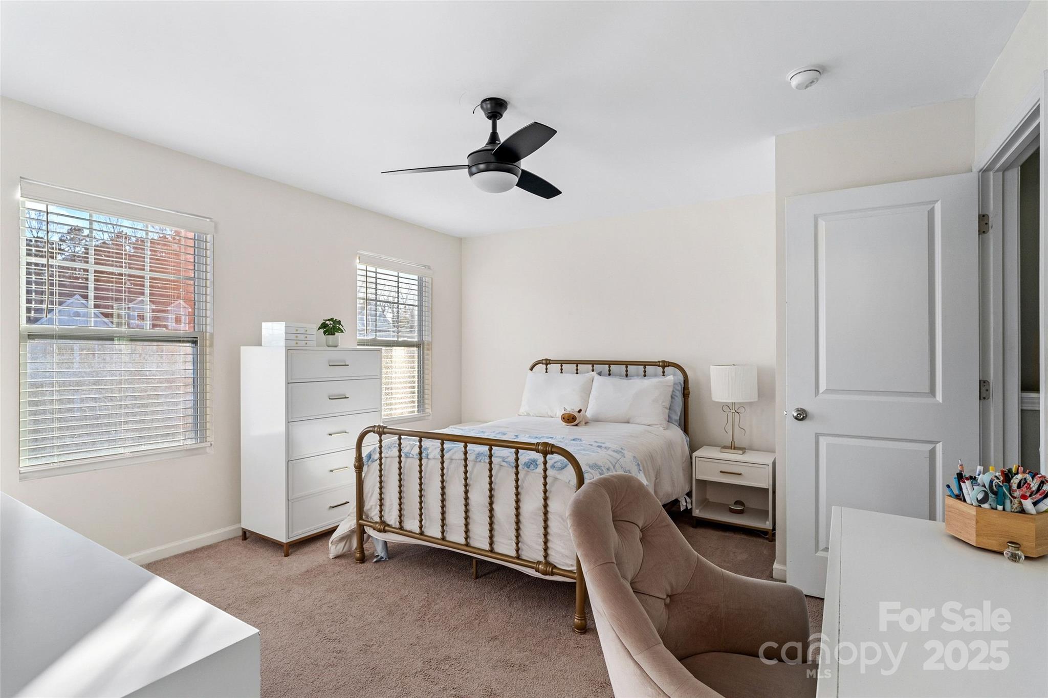 Ellis Pond - Residential