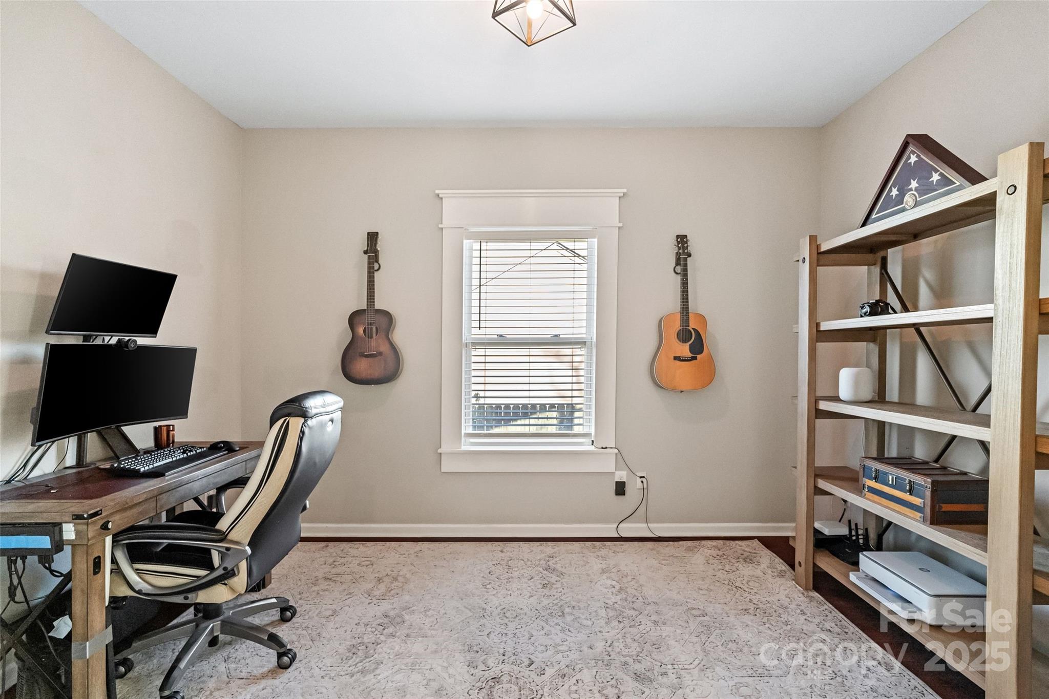 Ellis Pond - Residential