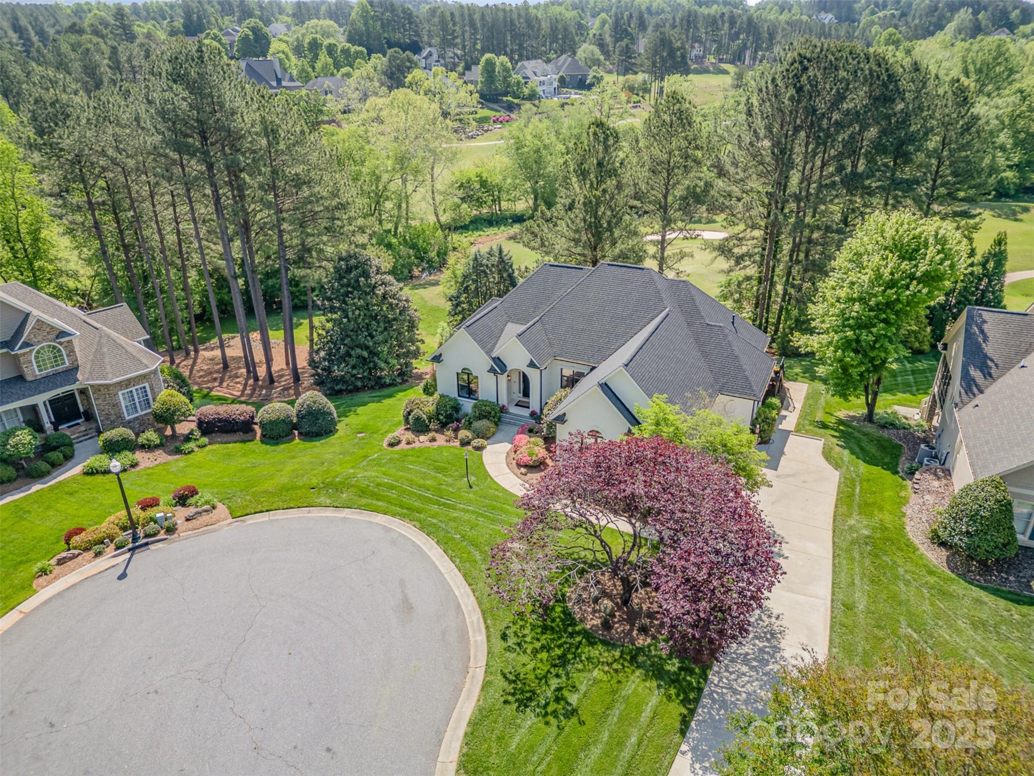 7280 Woodside Court