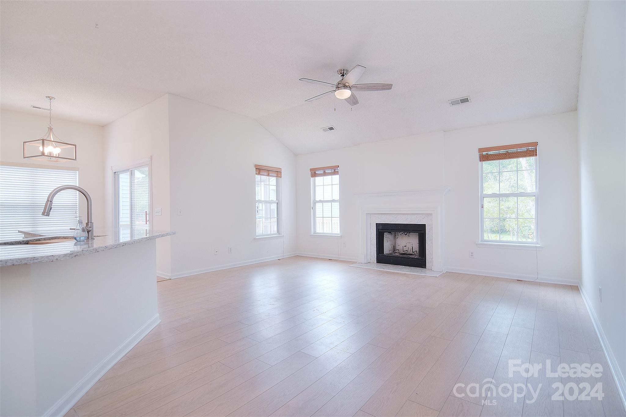 Brandon Oaks - Residential Lease