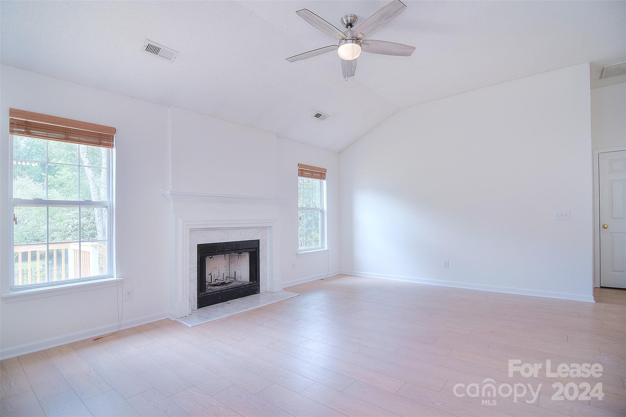Brandon Oaks - Residential Lease