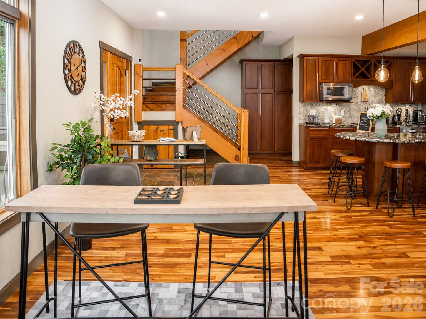 425 Flat Top Mountain Road
