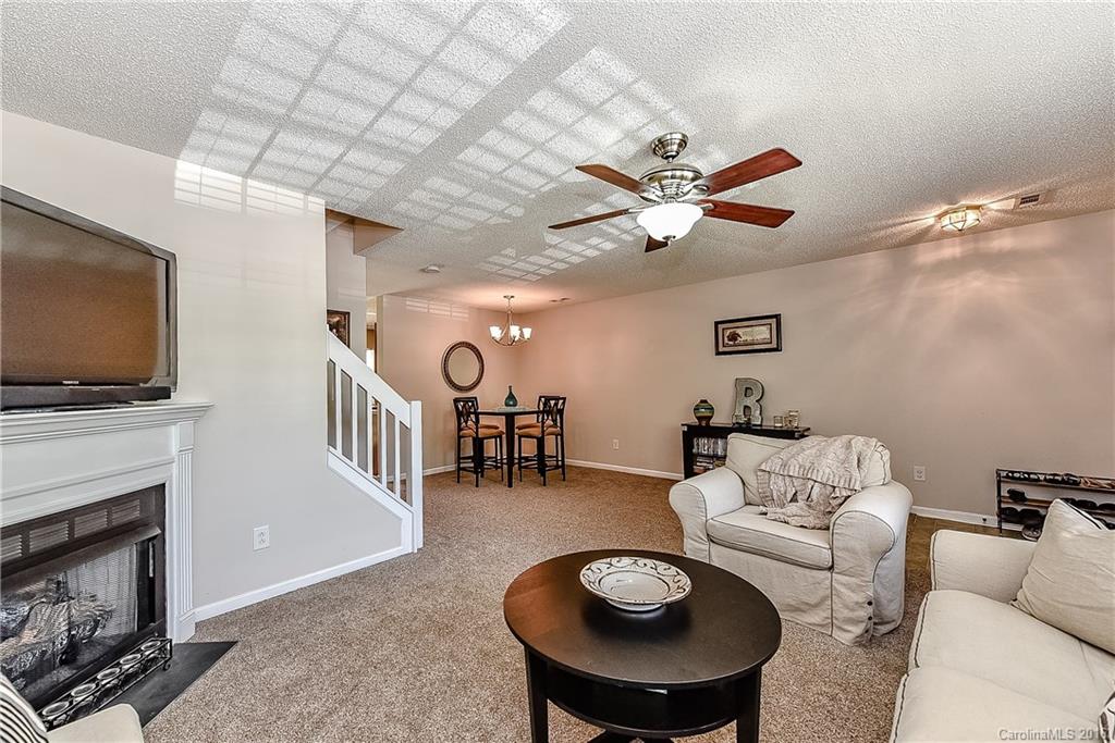 Holly Ridge - Residential