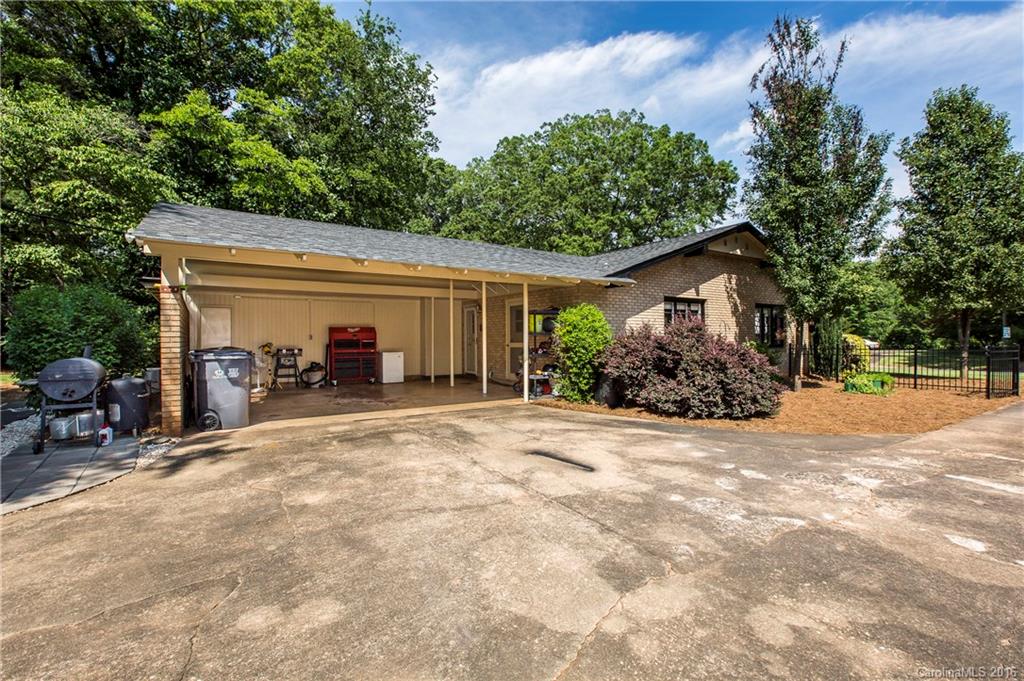 Lansdowne - Residential