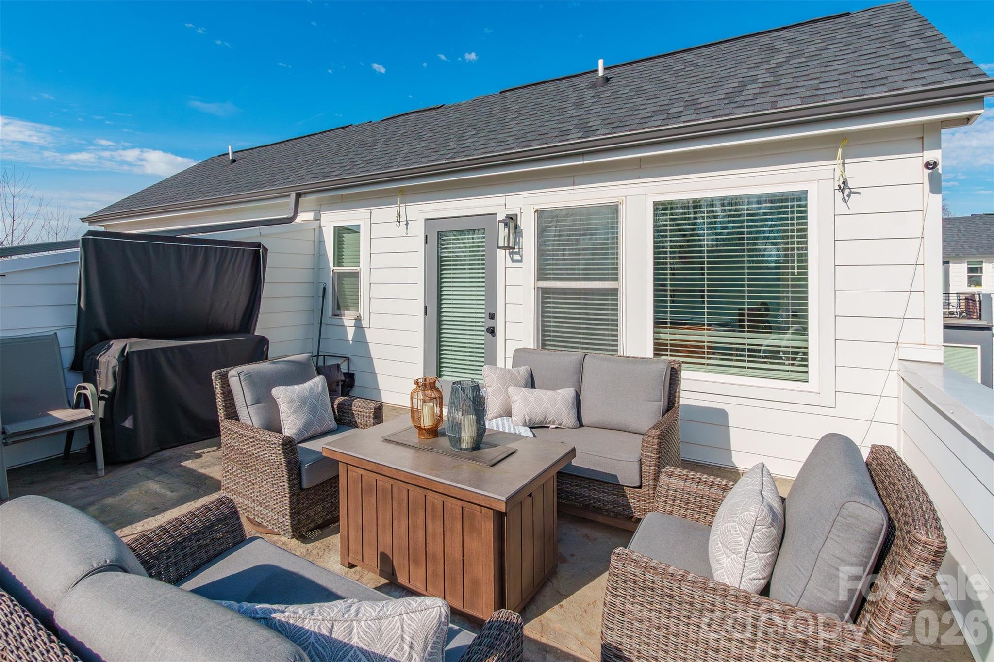 LOSO Terraces - Residential