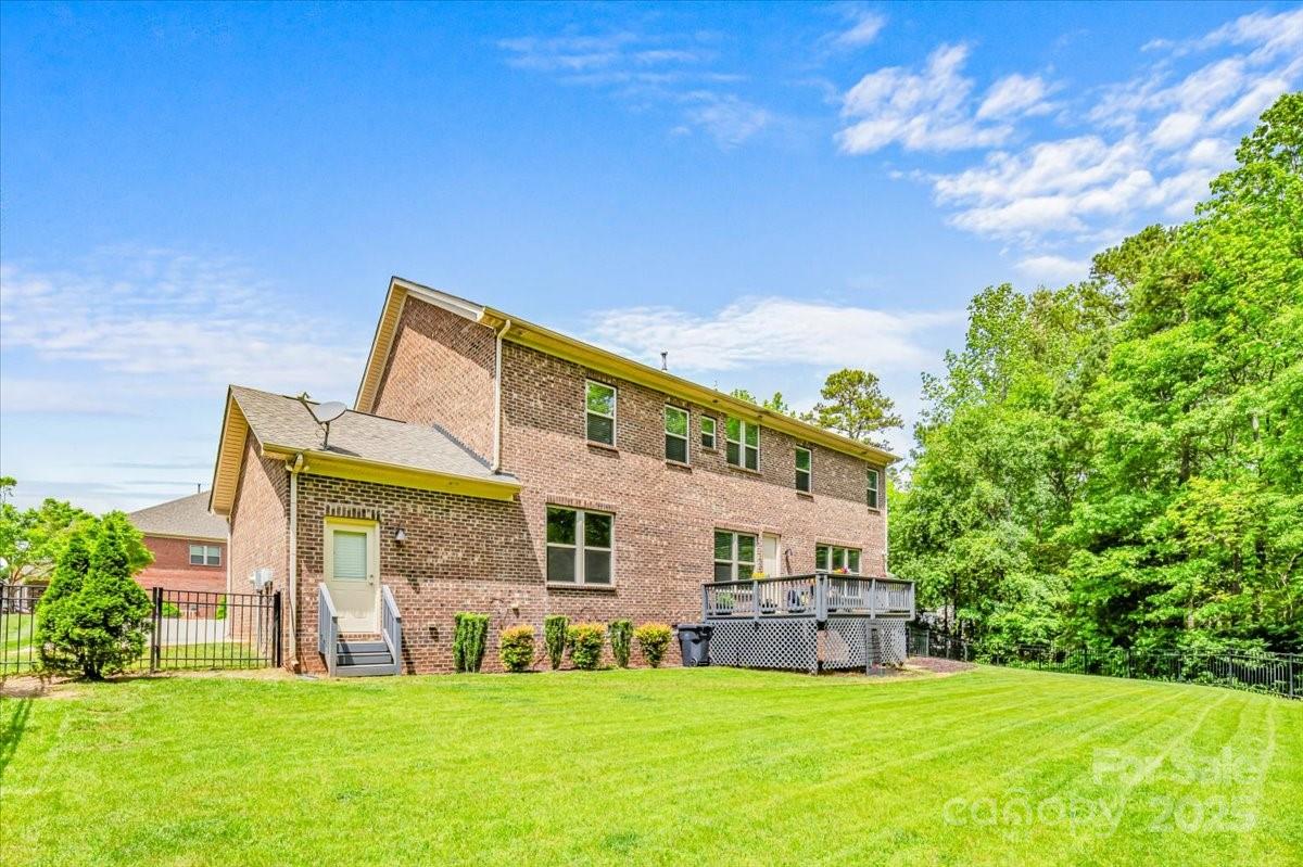 Barber Rock - Residential