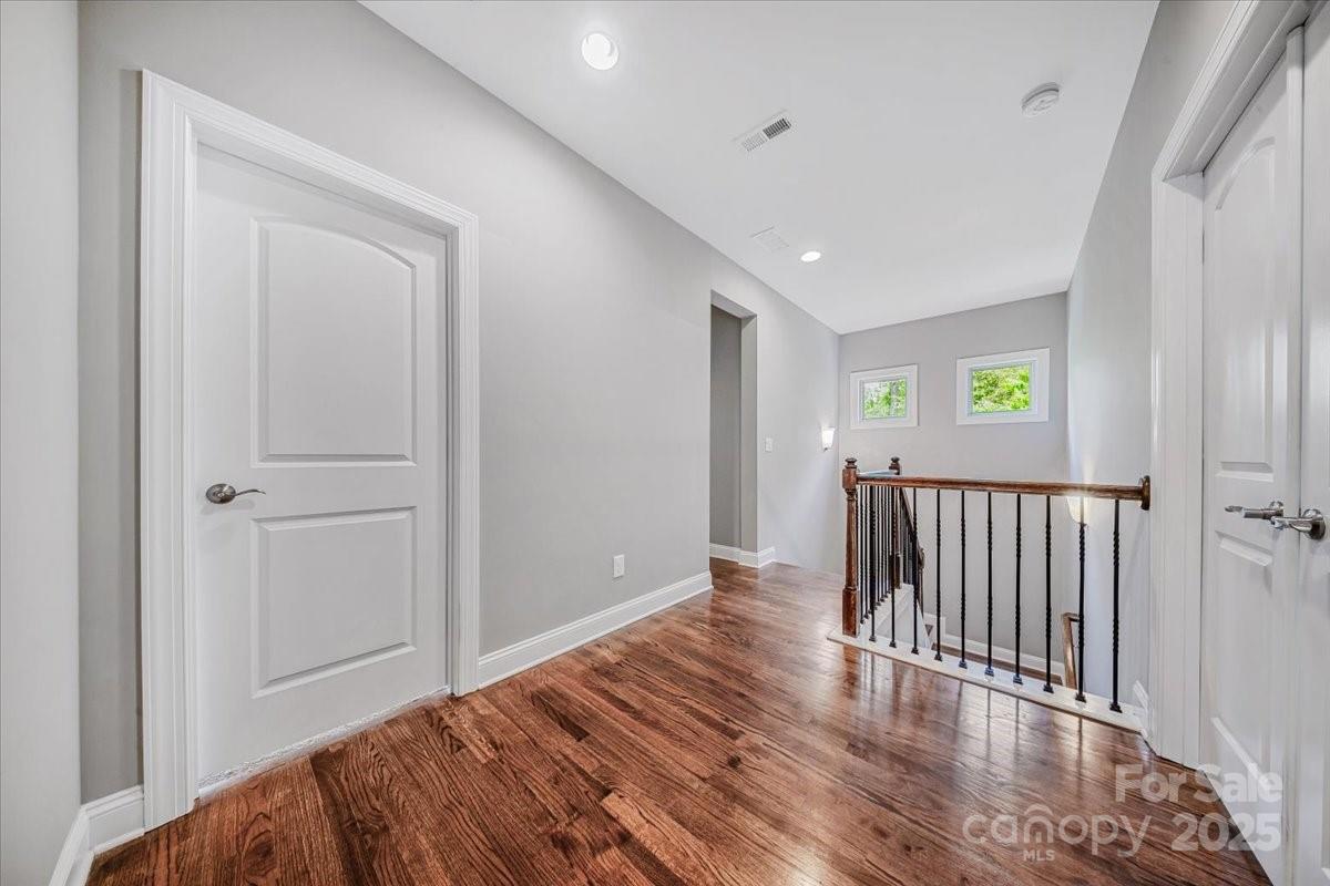 Barber Rock - Residential