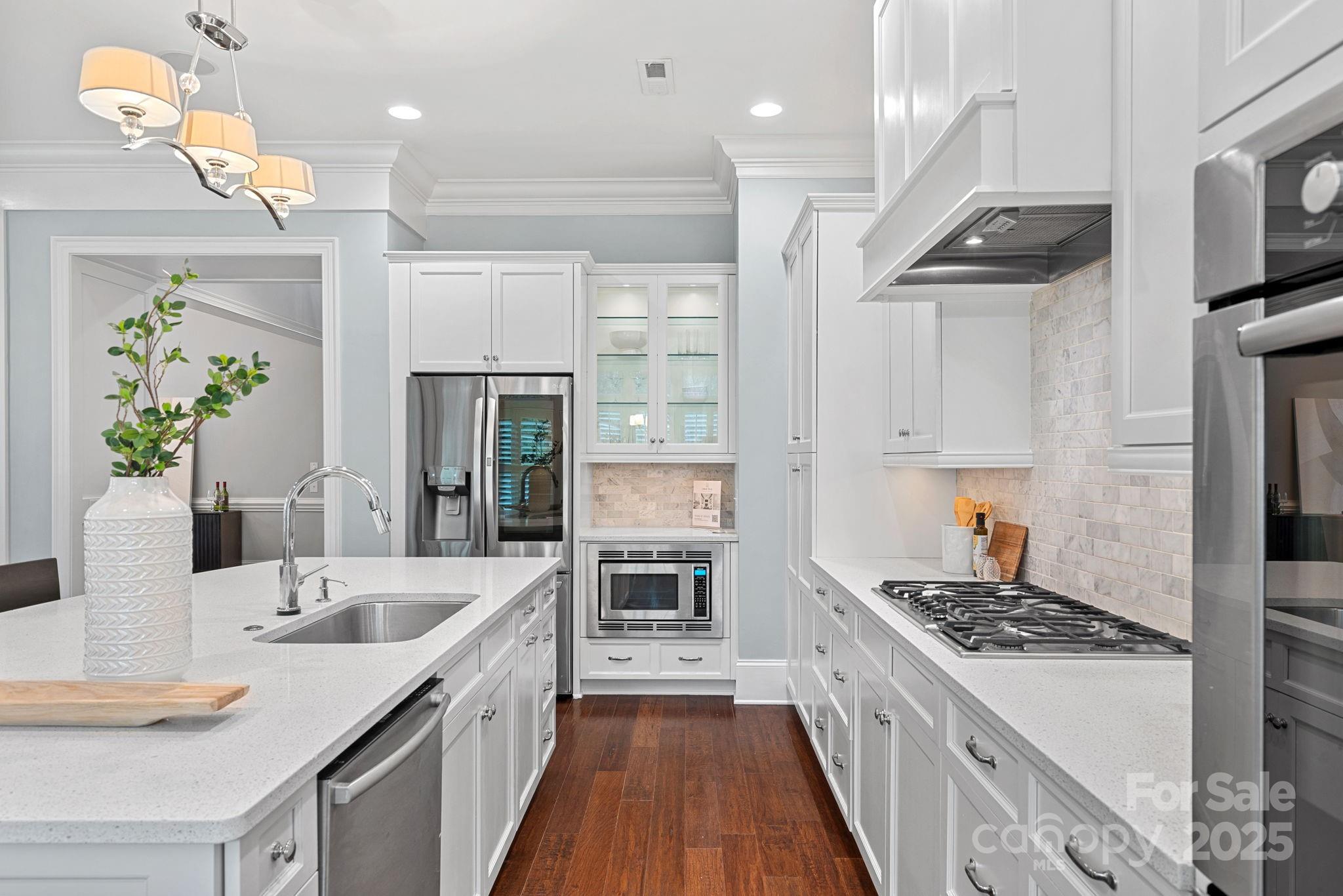 8007 Vanderhorn Lane