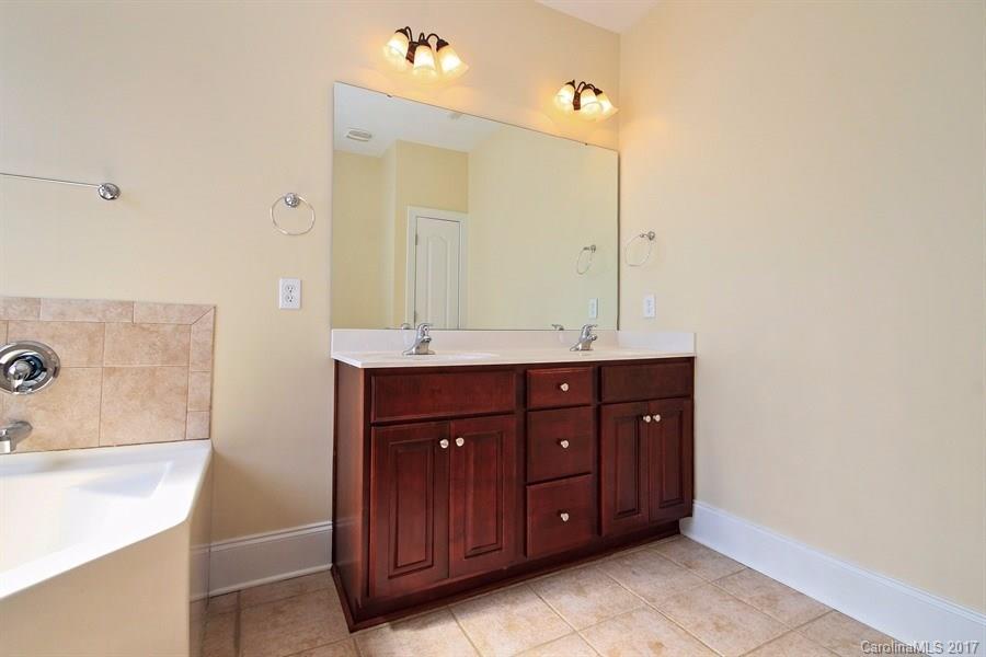 Chestnut Oaks - Residential Lease