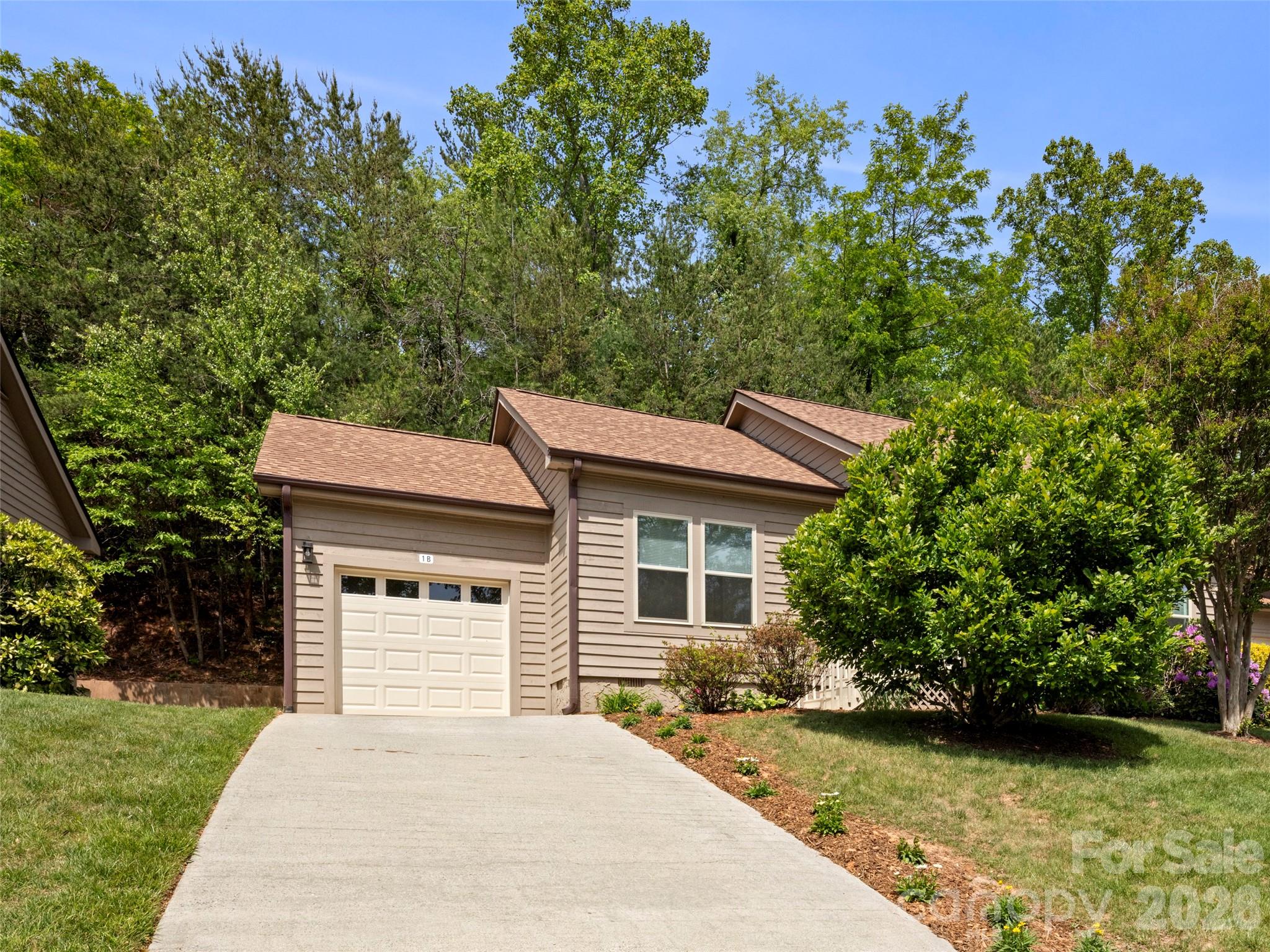 1 Hedgerose Court B