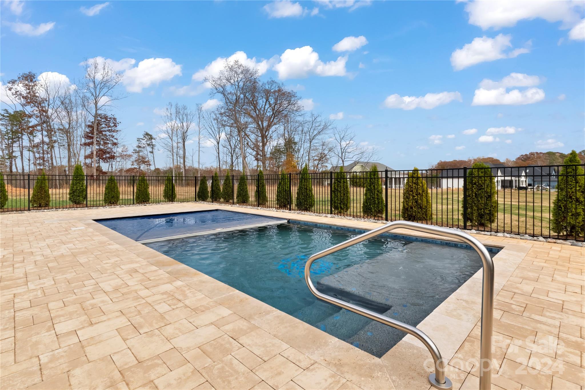 Davidson Pond - Residential