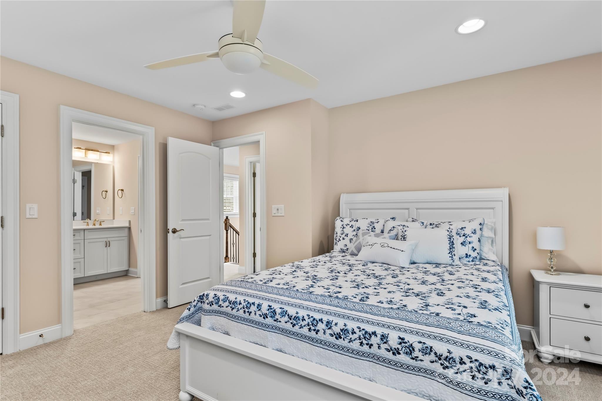 Davidson Pond - Residential