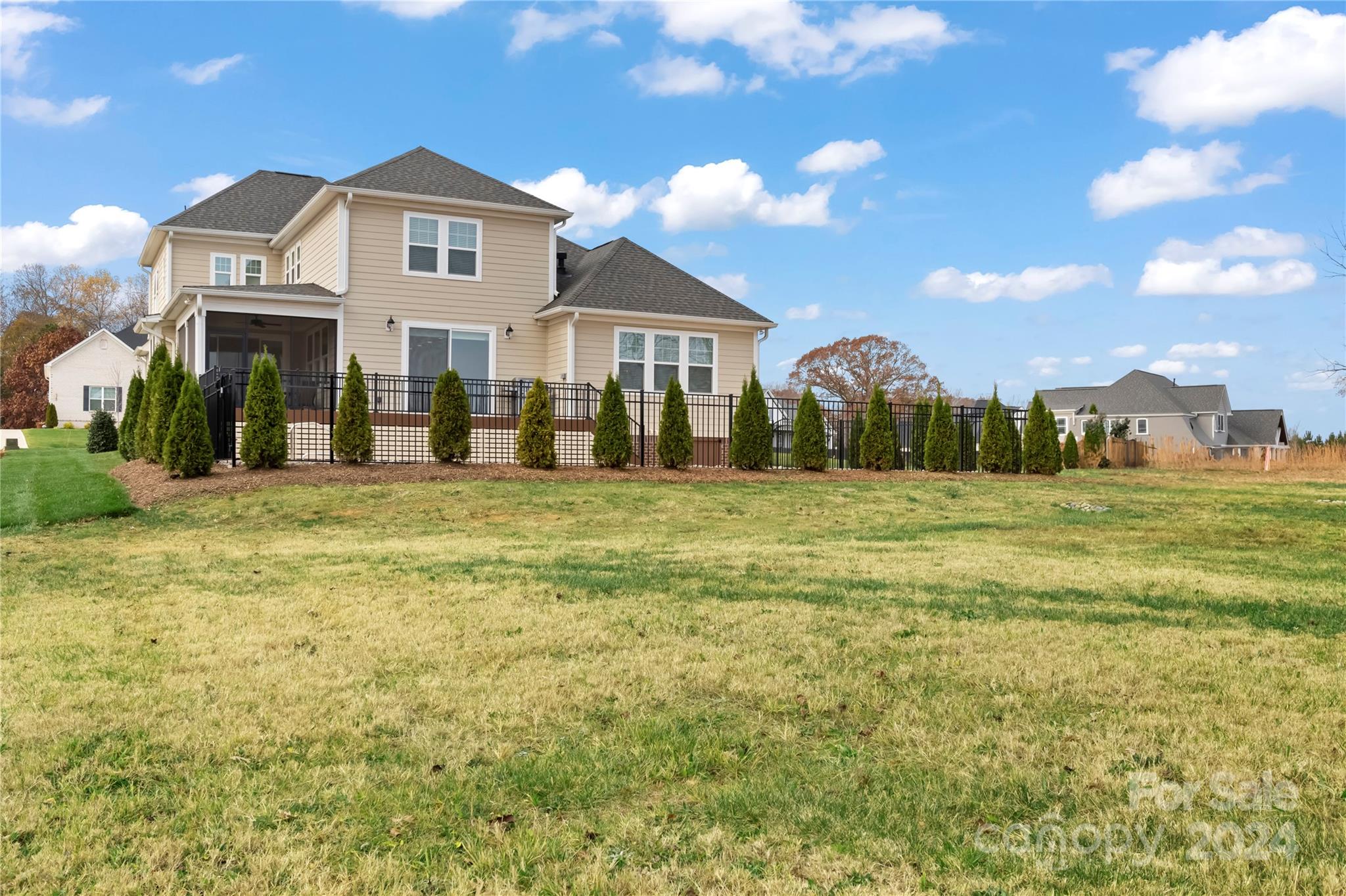 Davidson Pond - Residential