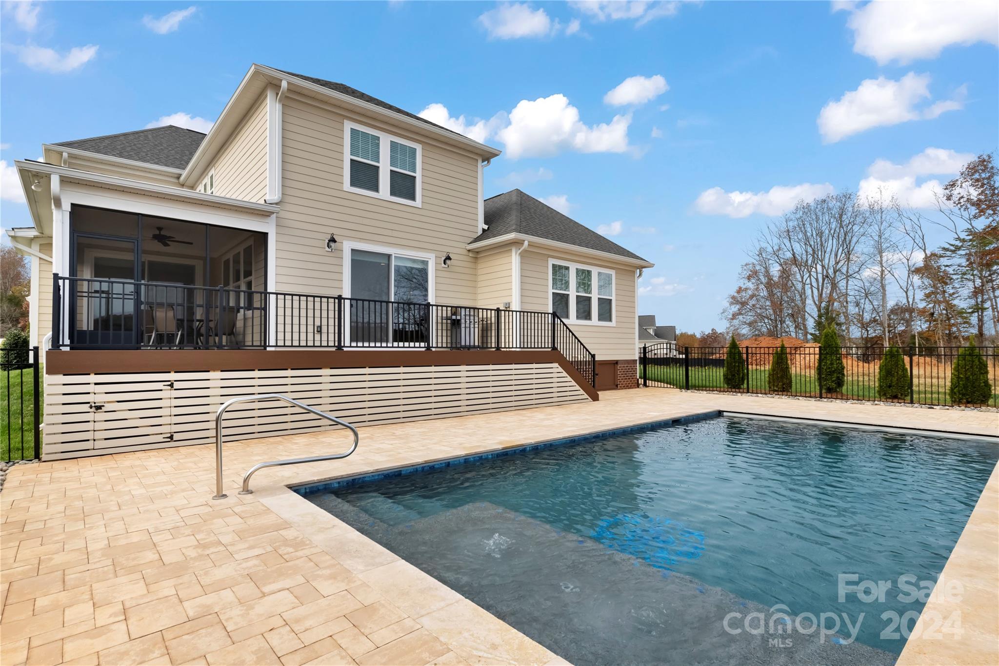 Davidson Pond - Residential