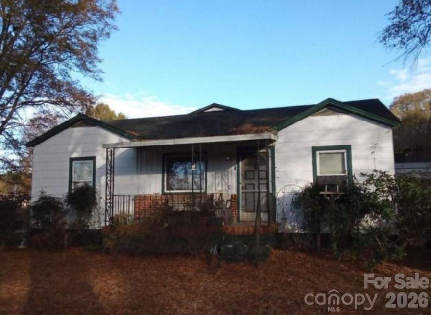 Calling all investors, flippers, and visionaries! This 3-bedroom, 1-bath fixer-upper sits on over 2 beautiful acres and is packed with potential. The property features a stunning barn along with a separate concrete block storage building, perfect for equipment, workshop space, or future conversion.The home is in need of renovation, making it an ideal project for someone looking to add value and create instant equity. With generous acreage, multiple outbuildings, and a solid layout, this property offers endless possibilities, whether you’re planning a flip, rental, mini-farm, or homestead-style retreat.