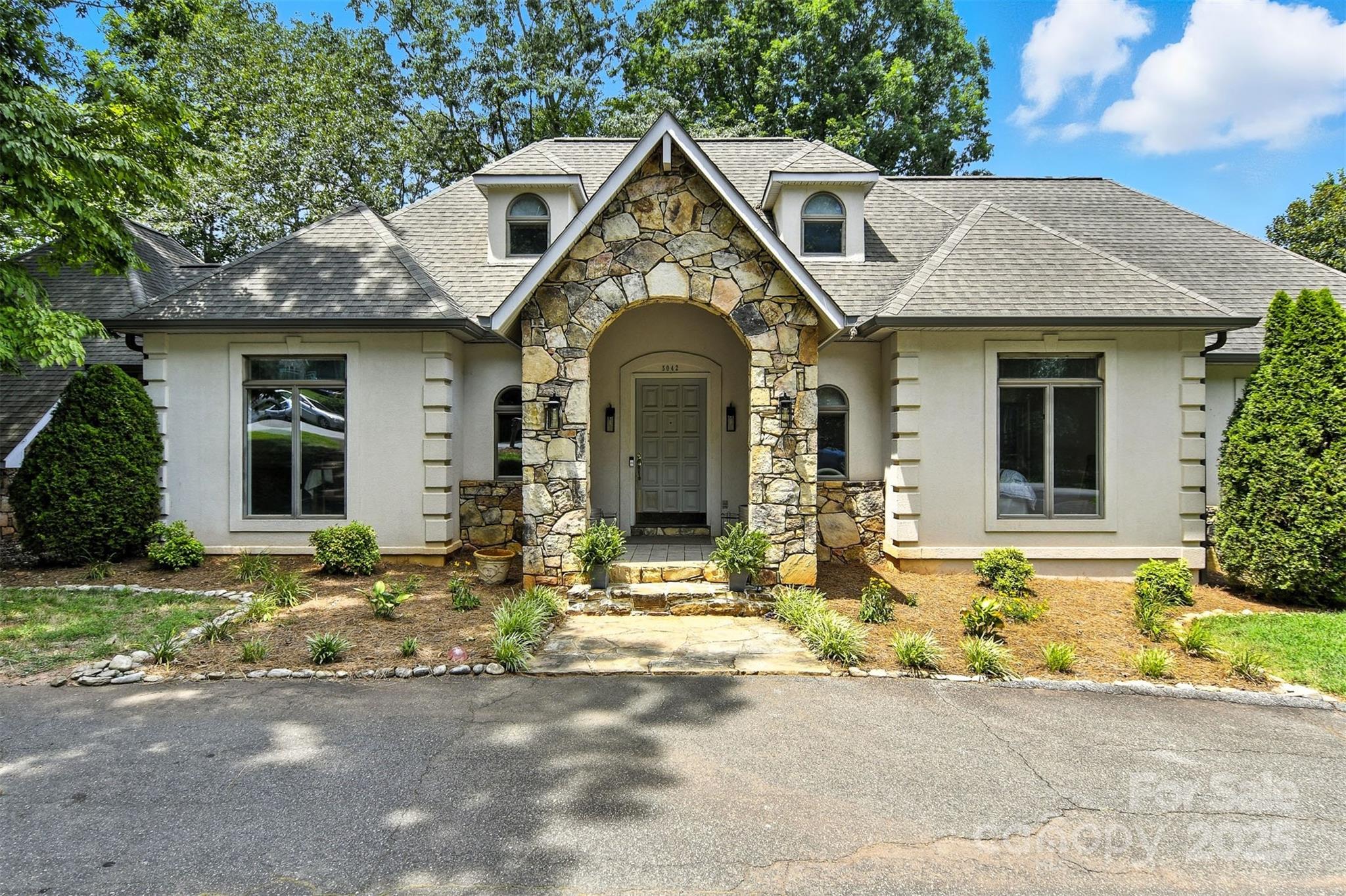 5042 Ridgeland Drive