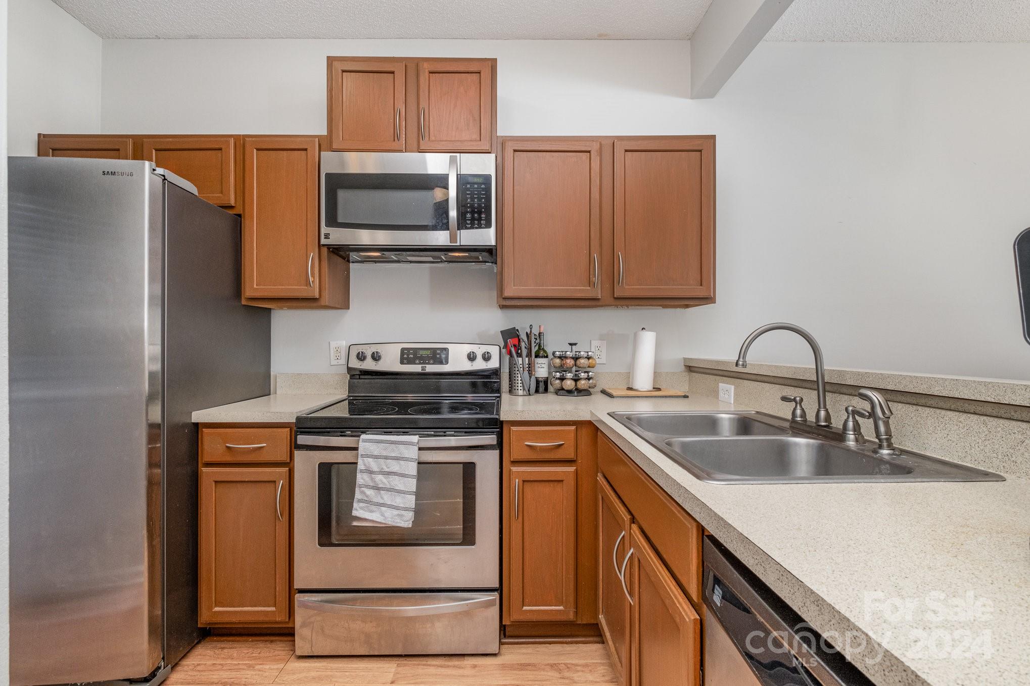 Towne Meadows At Treyburn - Residential