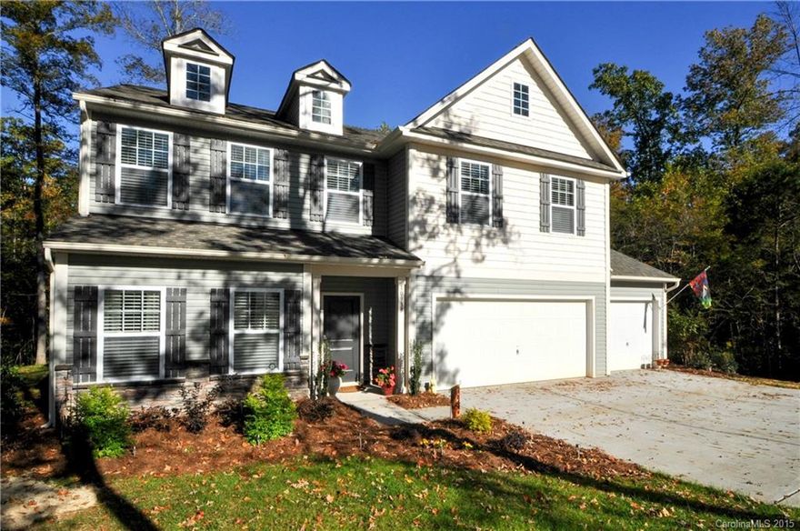 Stunning, Almost New, Rare 1.63 acres wooded cul-de-sac lot w/private backyard & 3 car garage. Chef's Dream Kitchen w/Huge Island, S/S Appliances, Computer Nook, wood floors & Stunning view of Private backyard. Formal Dining room, Huge, Bright Family room & open floor plan. 4 Large bedrooms + Loft, Dream Laundry room w/folding area. Enormous Master Suite w/lge closet, and Stunning Master Suite with Huge Shower, Garden tub, Tiled Floor & Dble vanity. Whole House Blinds & all Builder warranties.