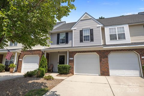 816 Pelican Bay Drive Pineville NC 28134