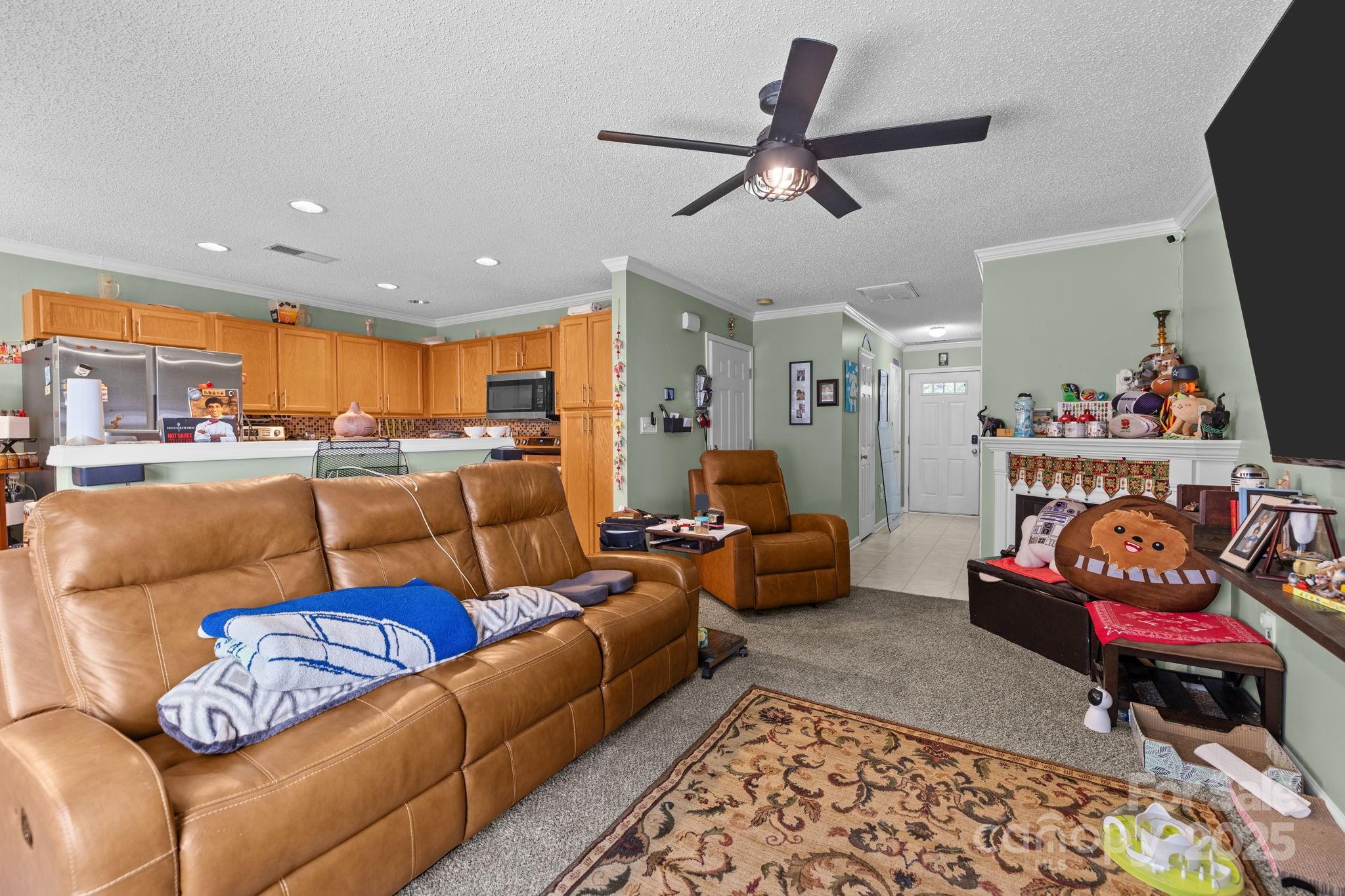 816 Pelican Bay Drive