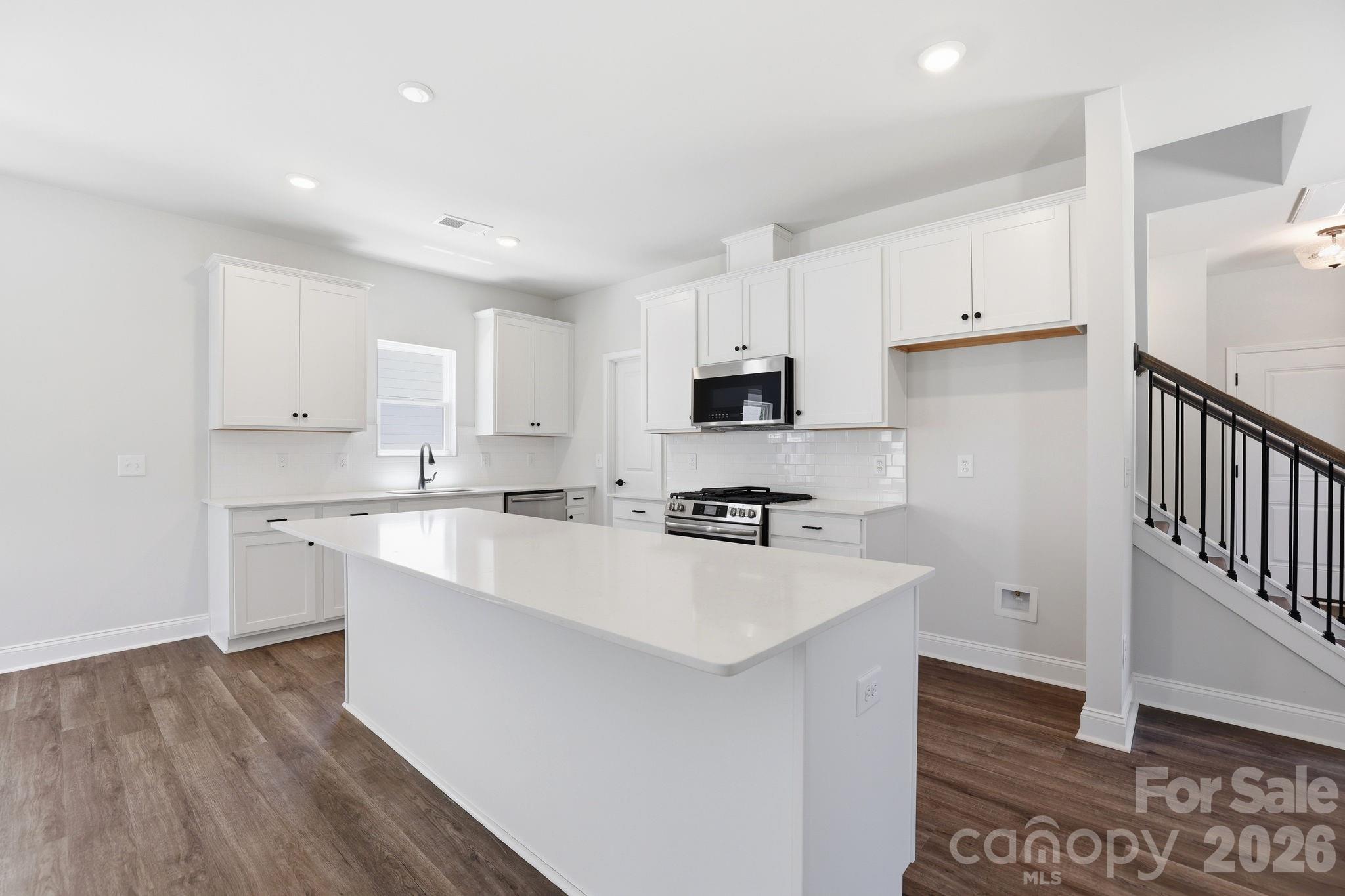 4009 Grommet Court