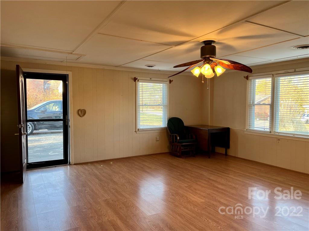 Woodland Acres - Residential