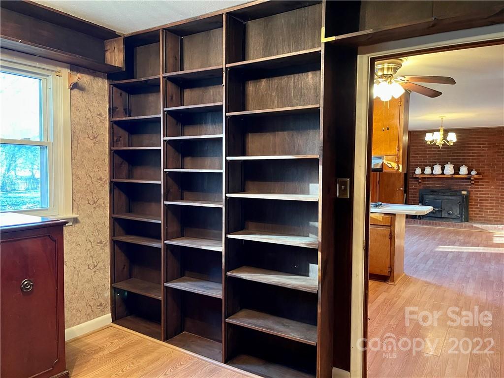 Woodland Acres - Residential