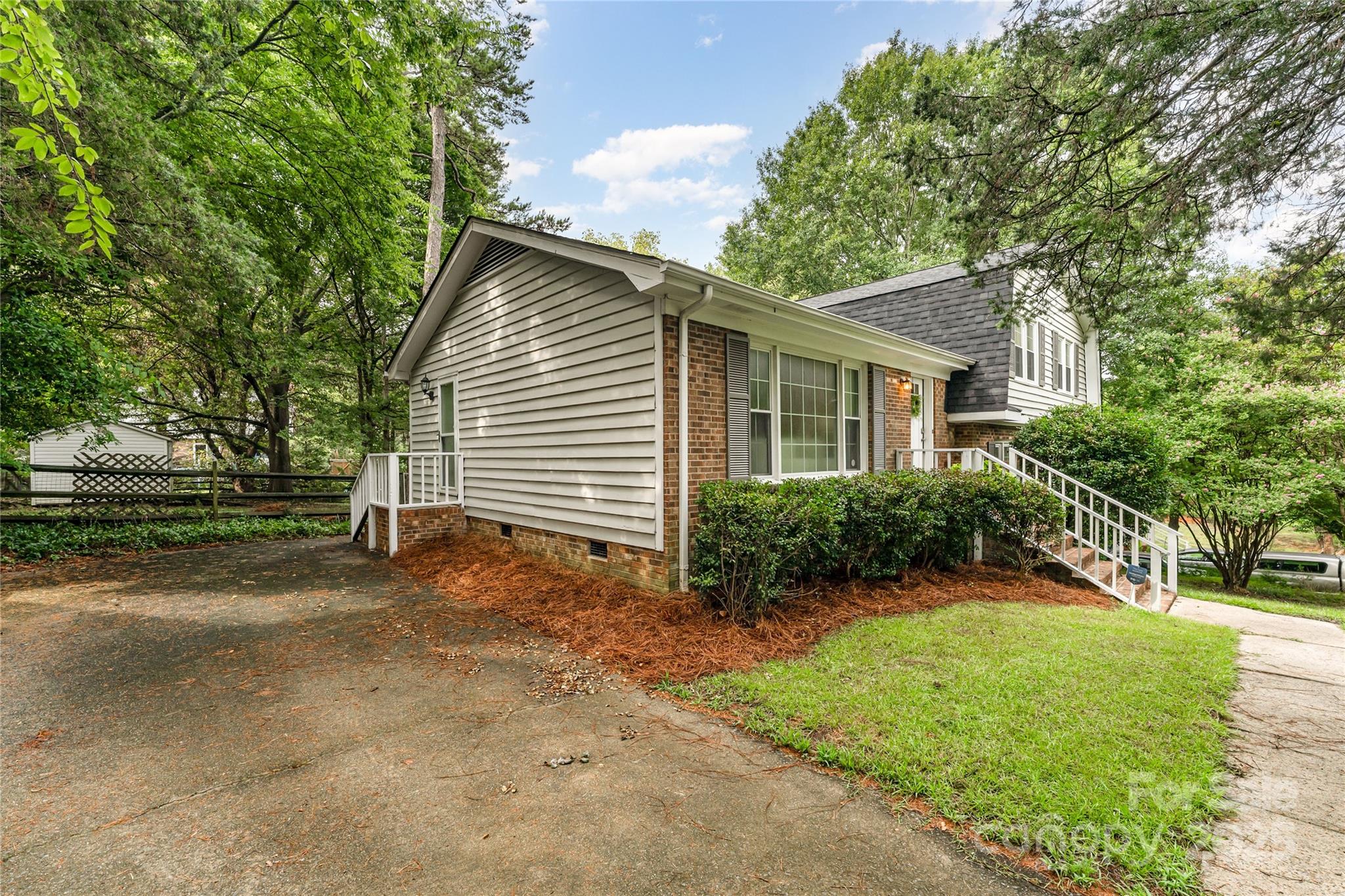 8229 Tifton Road