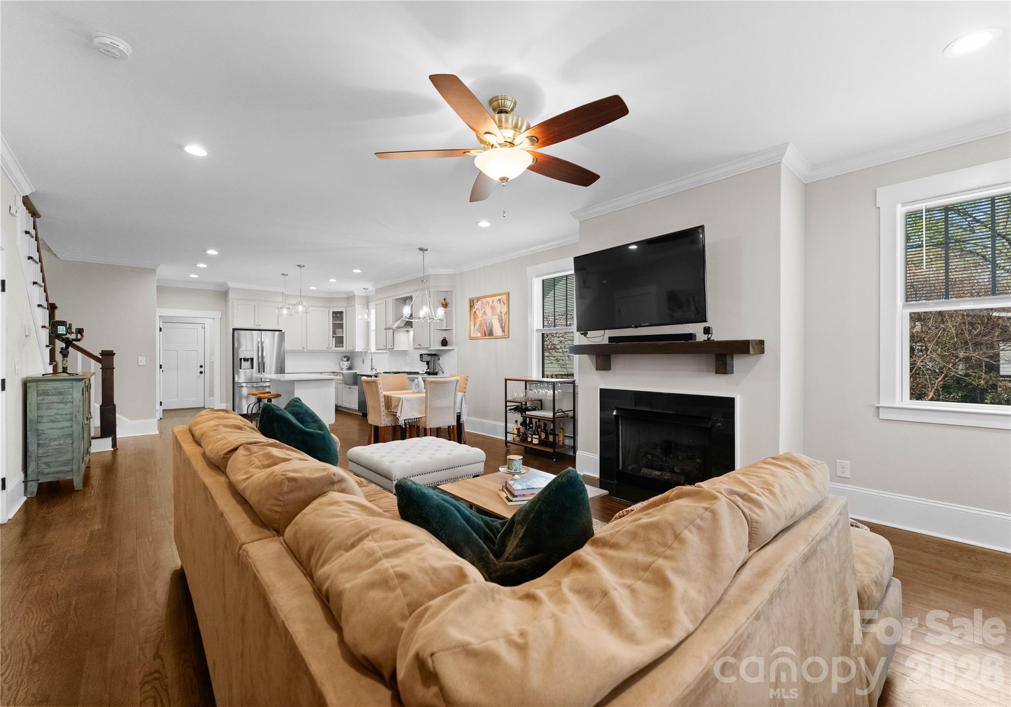 2502 Greenland Avenue