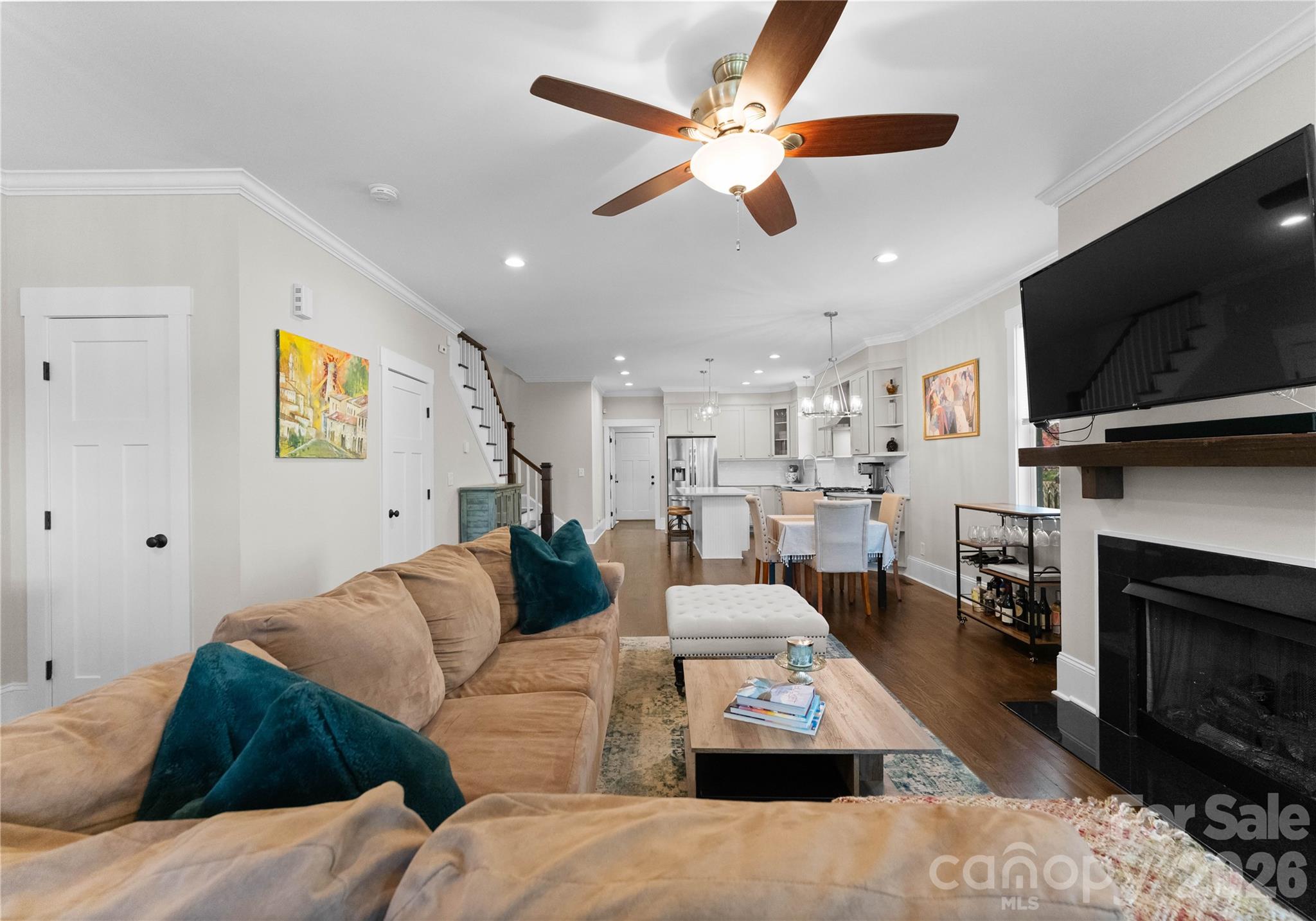 Camp Green - Residential