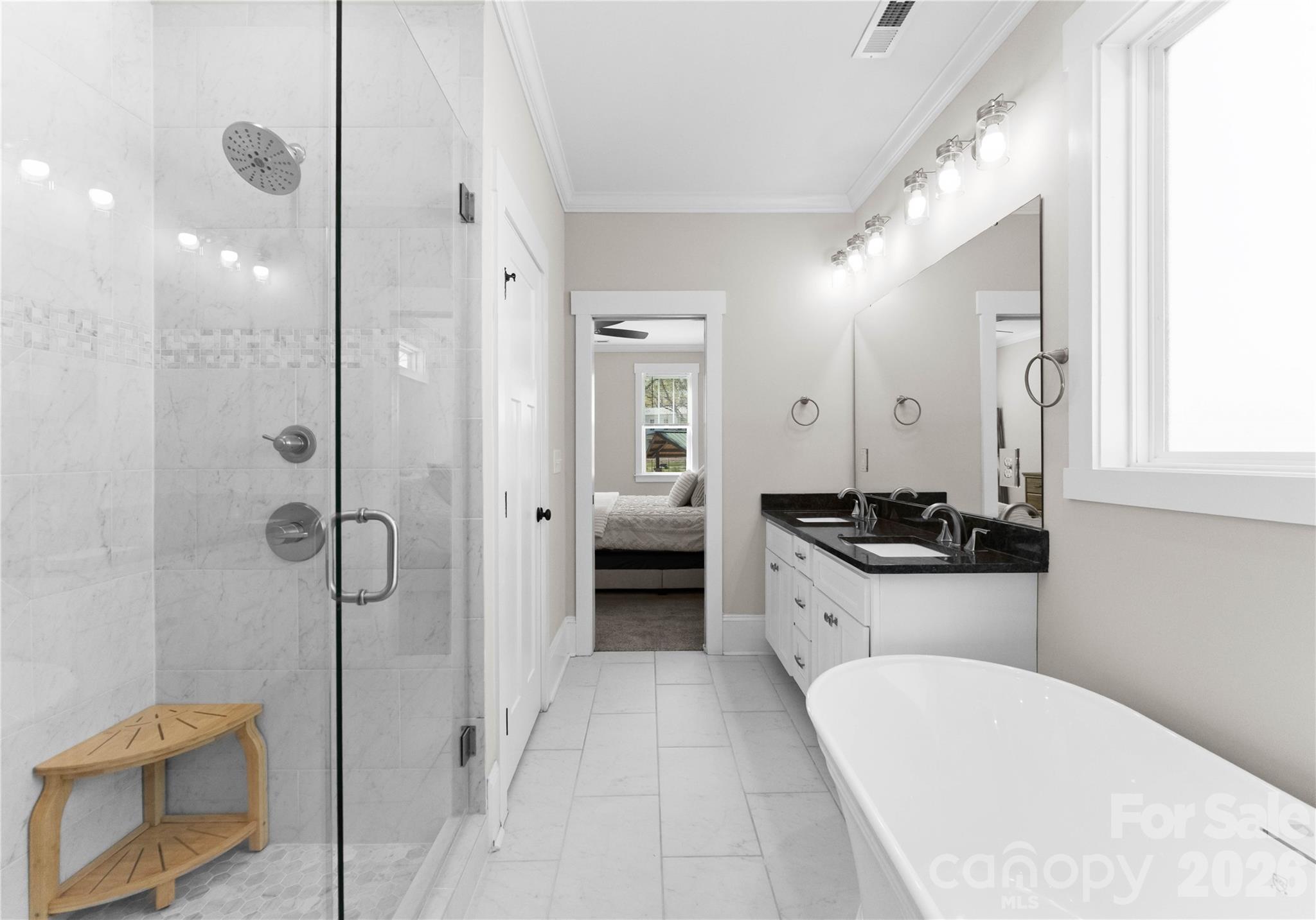 Camp Green - Residential