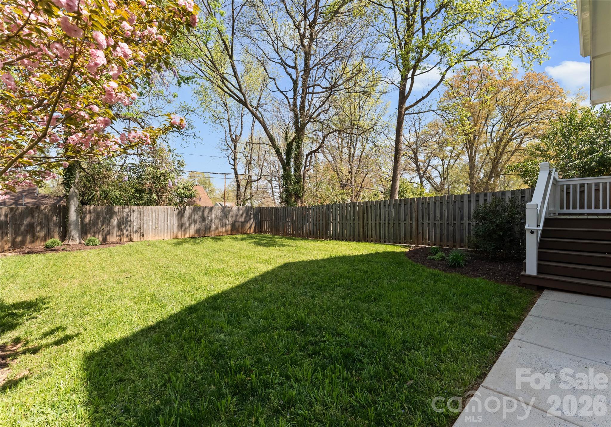 Camp Green - Residential