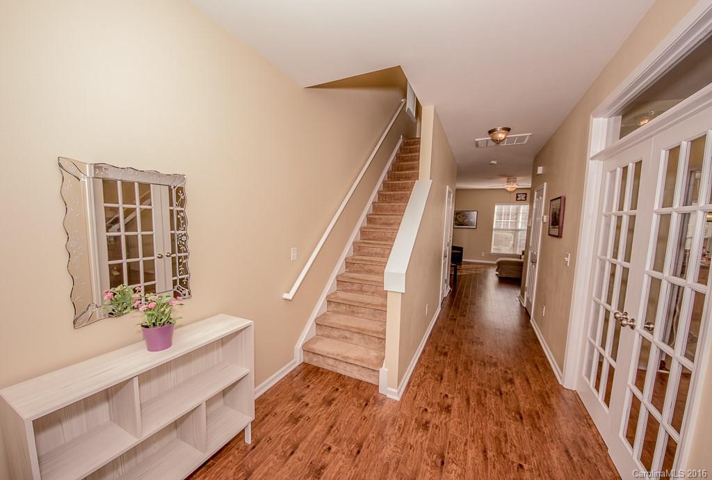 Old Stone Crossing - Residential