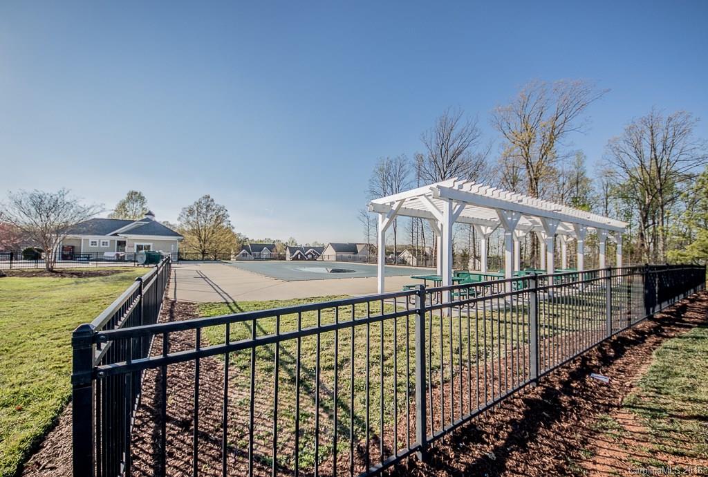 Old Stone Crossing - Residential