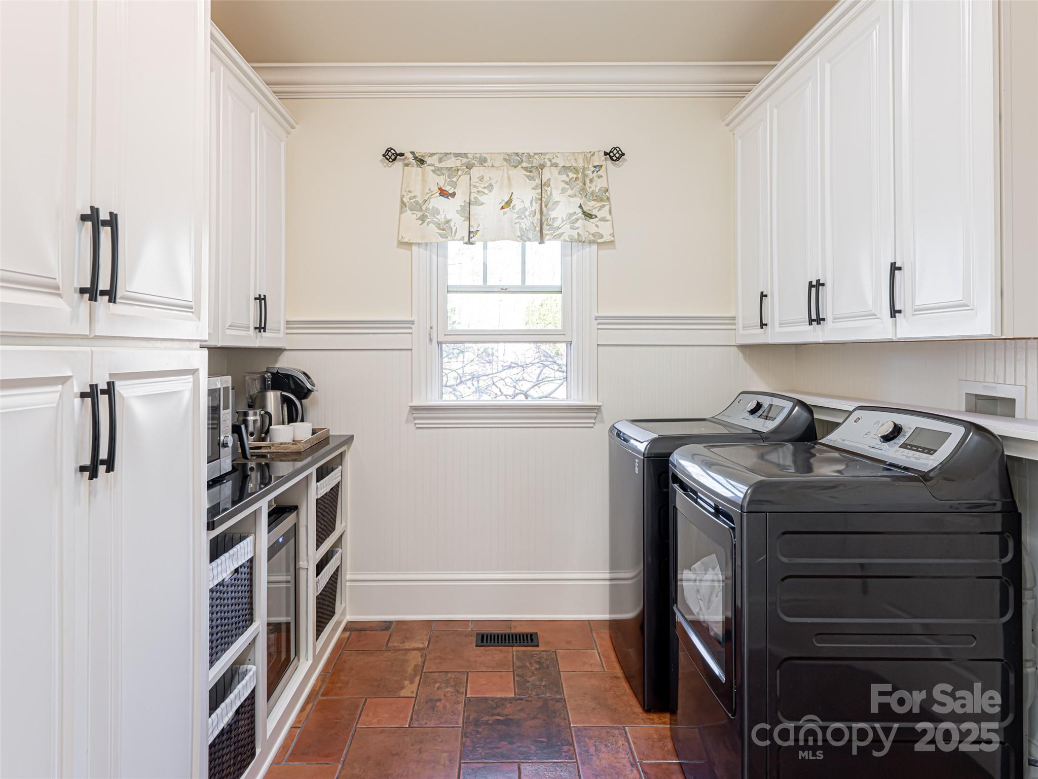 Biltmore Lake - Residential